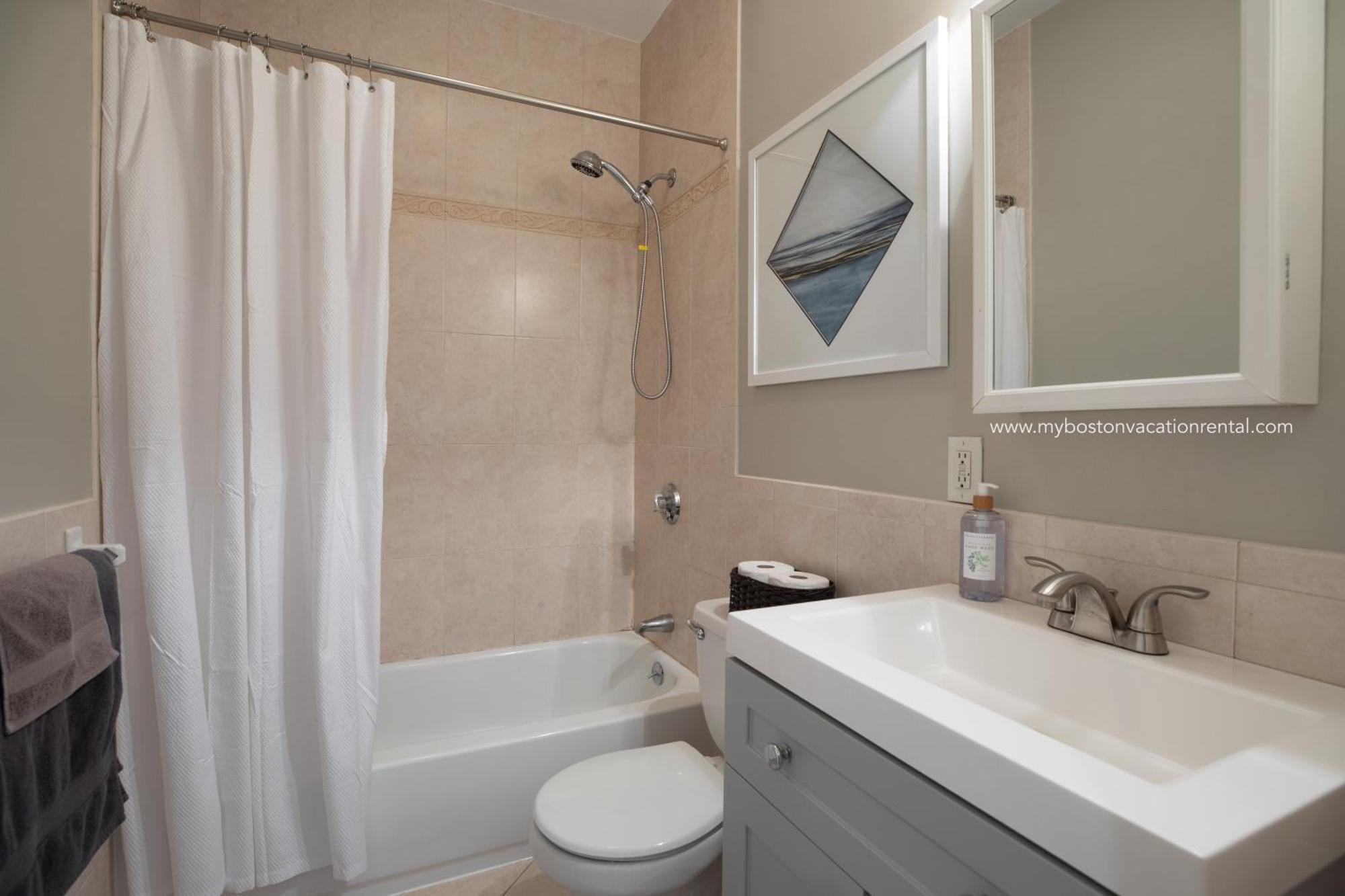 Sunny Convenient Home W/ Private Patio! Easy Walk To Everything! Boston Exterior foto